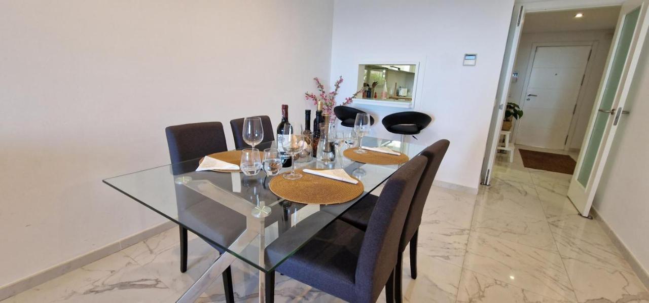 Casares Del Mar Luxury Apartment Malaga Bagian luar foto