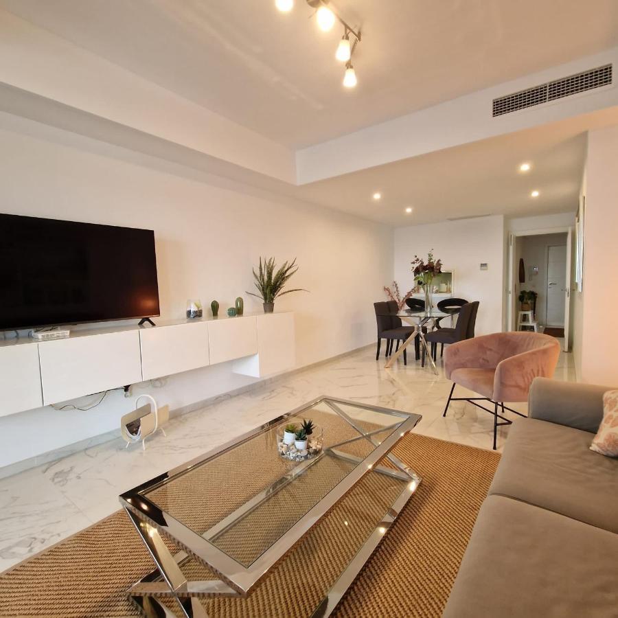 Casares Del Mar Luxury Apartment Malaga Bagian luar foto