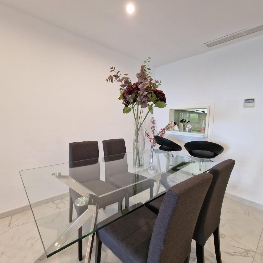 Casares Del Mar Luxury Apartment Malaga Bagian luar foto