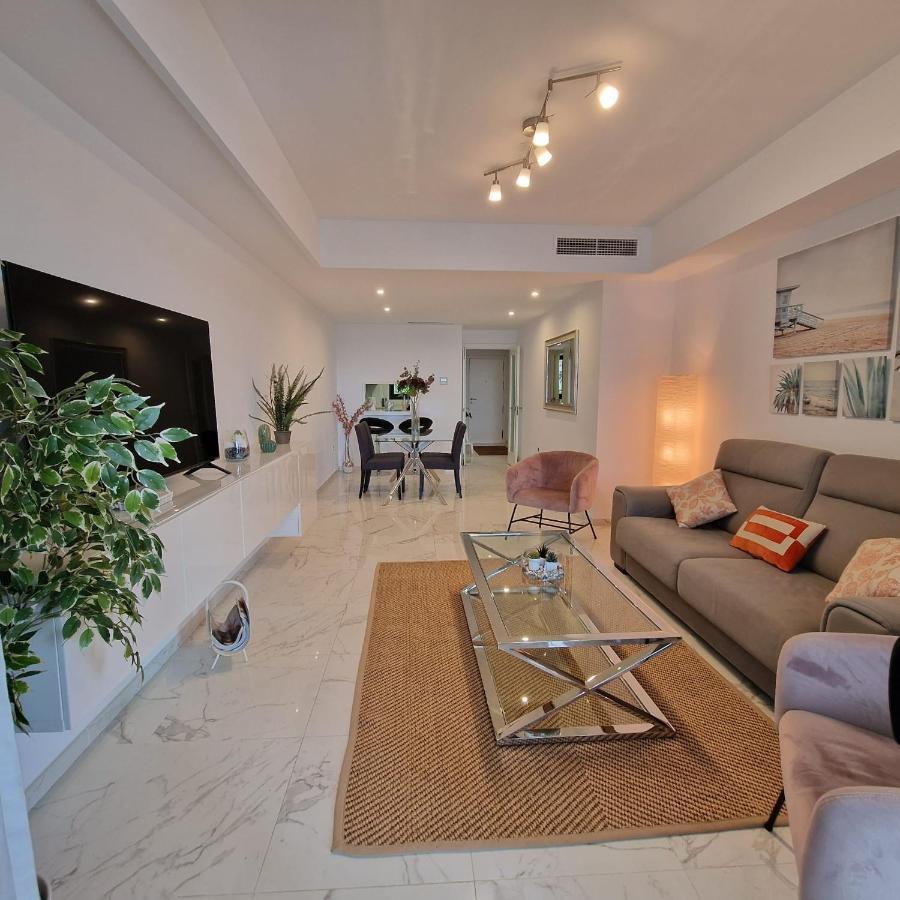 Casares Del Mar Luxury Apartment Malaga Bagian luar foto