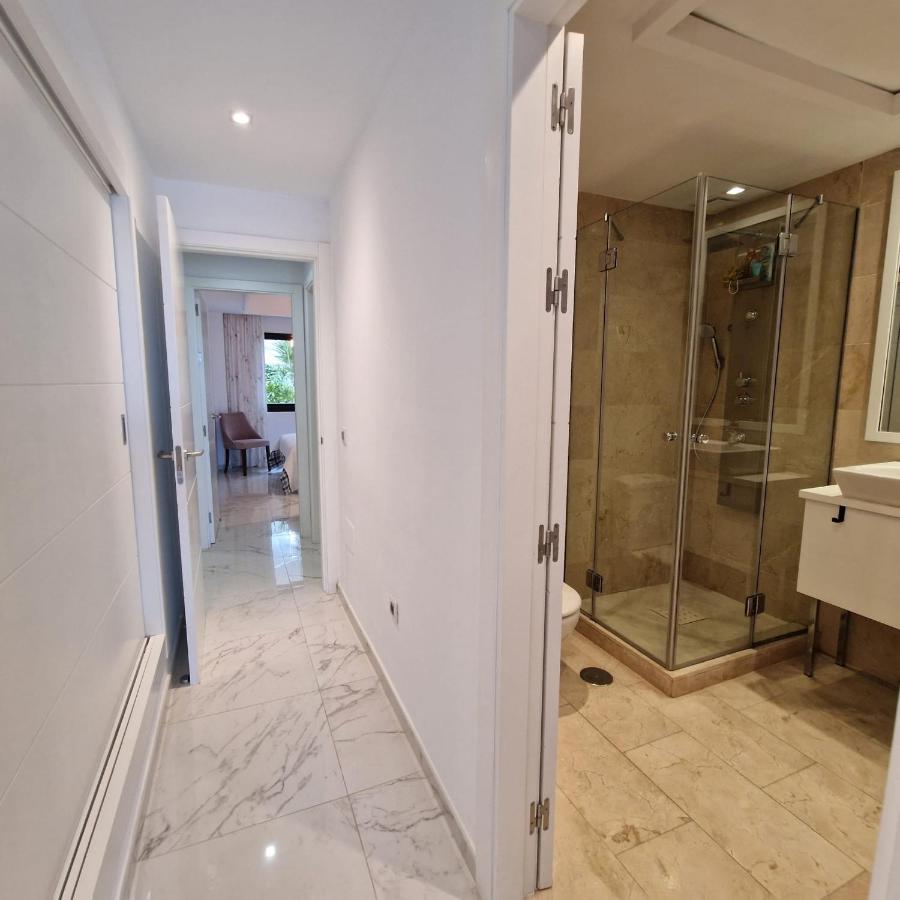 Casares Del Mar Luxury Apartment Malaga Bagian luar foto