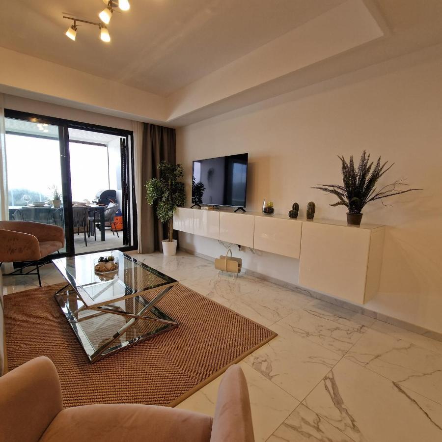 Casares Del Mar Luxury Apartment Malaga Bagian luar foto